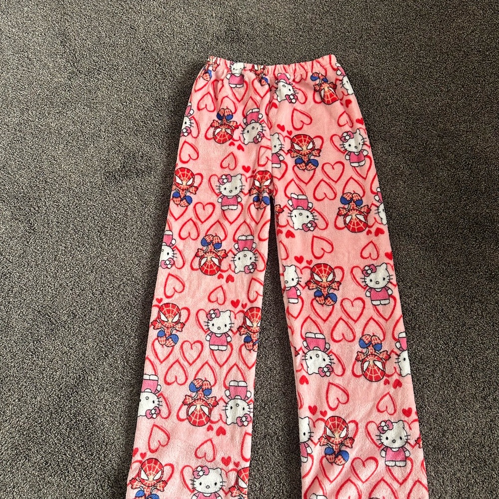 Hello Kitty Heart Pattern Women’s Pajama Bottoms